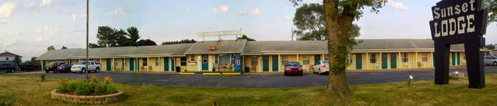 Sunset Lodge (Sunset Motel) - From Website (newer photo)